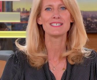 La politique s'éclaire