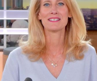 La politique s'éclaire