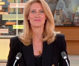 La politique s'éclaire