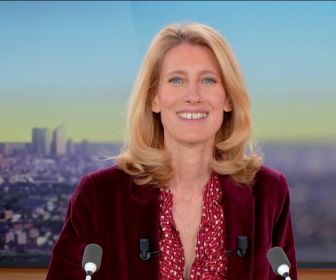 La politique s'éclaire