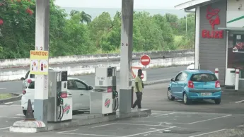 C pas si loin - Prix à la pompe : l'inquiétude