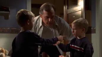 7 à la maison - S9E5 - Tous aux urnes