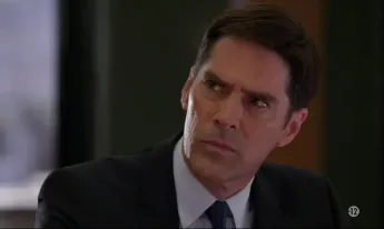 Esprits criminels - S08 E04 - Le complexe de Dieu