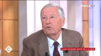 C à vous - Présidentielle : les Français ont plus peur de LFI que du RN ?