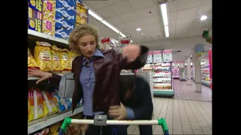 Un gars, une fille - S3E76 - Au supermarché (3)