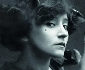 Sous les jupons de l'Histoire