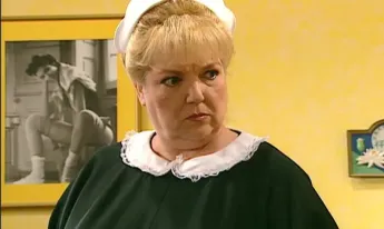 Le miel et les abeilles - S03 E09 - Nouveau miel