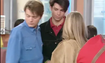 Premiers baisers - S06 E13 - Bras cassé