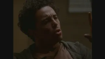 Le caméléon - S3 E18 - Pièces manquantes