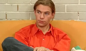 Hélène et les garçons - S12 E07 - Une nuit dehors