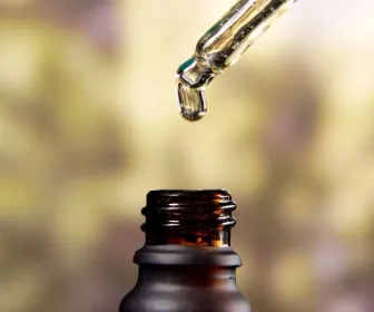 Aromathérapie, des huiles vraiment essentielles ?