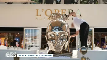 Un jour, un doc - Une vie au service des plus fortunés