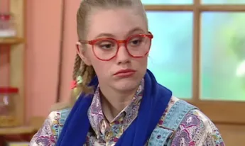 Premiers baisers - S07 E04 - La bonne copine