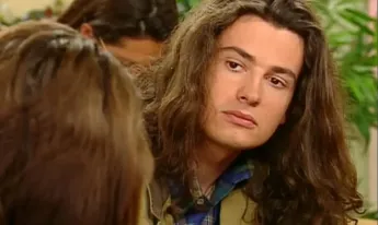 Hélène et les garçons - S12 E10 - Détournement