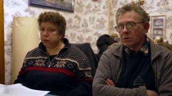 Guerre des voisins : ma vie est un enfer - S1E7 - Sous surveillance