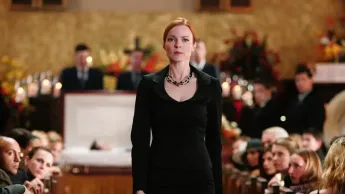 Desperate Housewives - S2 E1 - Nouvelles fleurs, nouvelles maisons et... nouveaux voisins