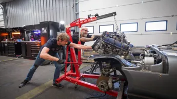 Top Mecanic : 5 jours pour restaurer une épave - S8E9 - Jour 4 - Wheeler Dealers vs. Vintage Mecanic