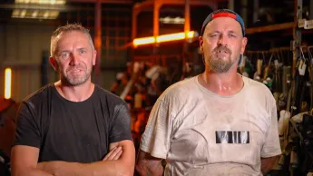 Top Mecanic : 5 jours pour restaurer une épave - S8E14 - Jour 4 - Semaine spéciale vans