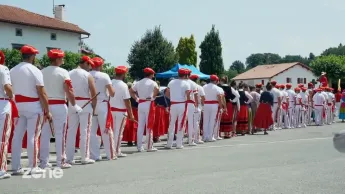 Zone interdite - Plages, fêtes et traditions : un été au cœur du Pays basque