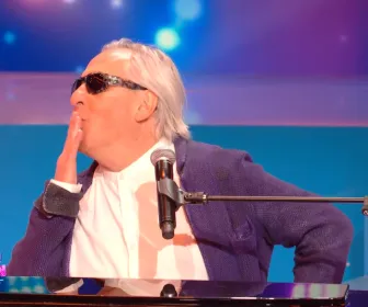 On connaît la chanson