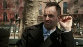 Elementary - S2 E23 - Le secret dans la peau