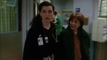 Urgences - S4E11 - Mains froides, coeur chaud