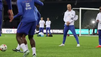 Stade 2 la quotidienne - Ligue des Nations : La grande première de Zinédine Zidane