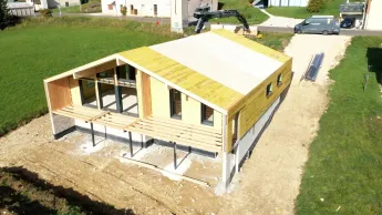 Chalets de rêve à la montagne - S4E2 - Tension sur le toit