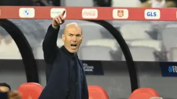 Stade 2 la quotidienne - Equipe de France : Zidane impose son style