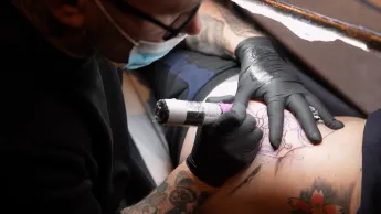 Tattoo shop : les rois du tatouage - S1E1 - Une passion commune