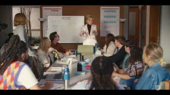 Hacks - S4 E5 - Dance Mom
