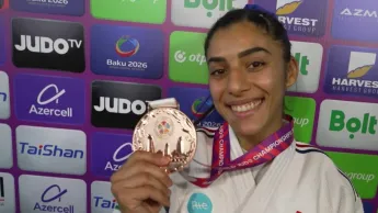 Stade 2 - Judo - Mondiaux de Bakou : Shirine Boukli lance les Bleus avec du bronze