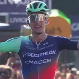 Tour de Lombardie : Paul Seixas remporte son premier monument