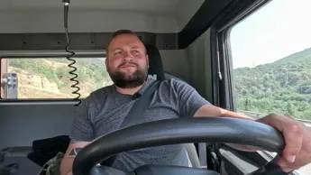 Les routiers : profession chauffeur poids lourd - S2E12 - Florent et Yannick