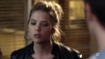 Pretty little liars - S2 E19 - La journée du franc-parler