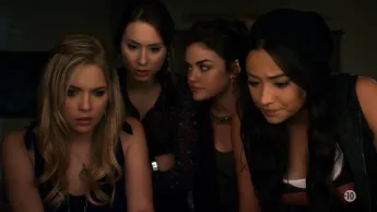 Pretty little liars - S2 E21 - Une question de loyauté