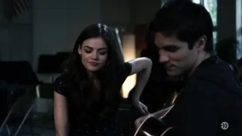 Pretty little liars - S1 E9 - En pleine tempête