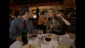 Un gars, une fille - S1E38 - Au restaurant avec Isabelle