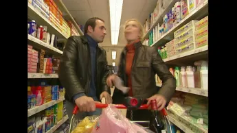 Un gars, une fille - S1E37 - Au supermarché (1)