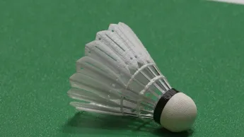 Stade 2 - Badminton : le volant à plumes, indétrônable ?