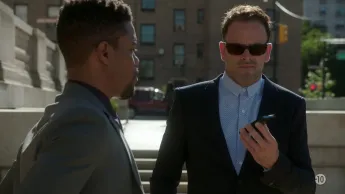 Elementary - S5 E6 - Charmeur de serpents