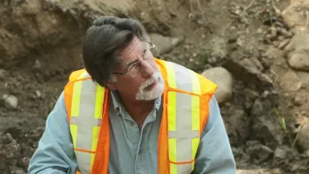 Le mystère d'Oak Island : la course au trésor - S10E19 - Un mouvement quadrilatéral