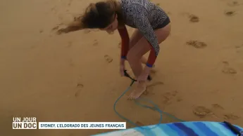 Un jour, un doc - Sydney, l'eldorado des jeunes Français