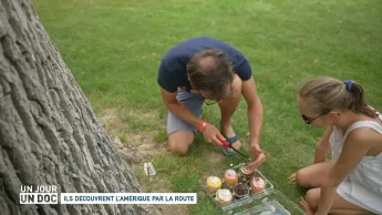 Un jour, un doc - Ils découvrent l’Amérique par la route
