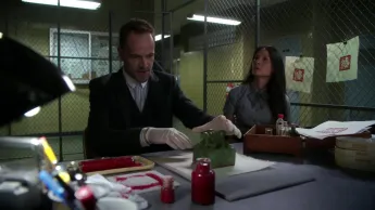 Elementary - S5 E2 - Le sceau impérial