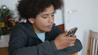 Vies de famille - Quand t’as un problème, faut en parler aux adultes…